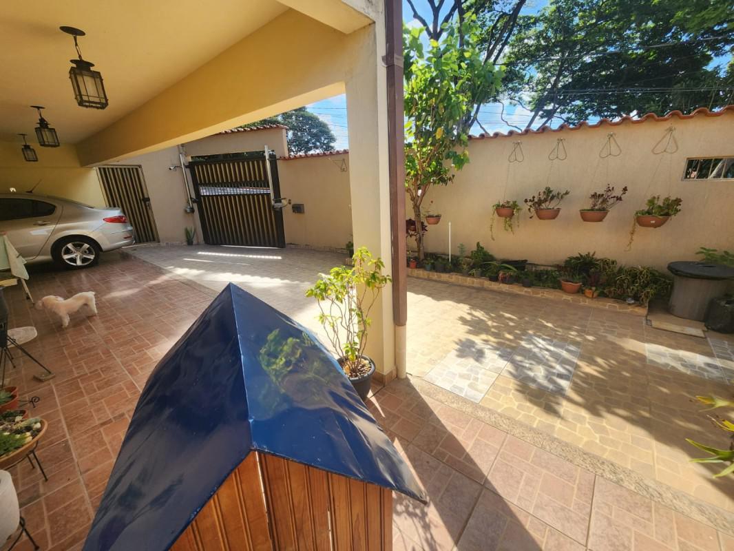 Casa, Alípio de Melo, 6 Quartos, 6 Vagas, 2 Suítes