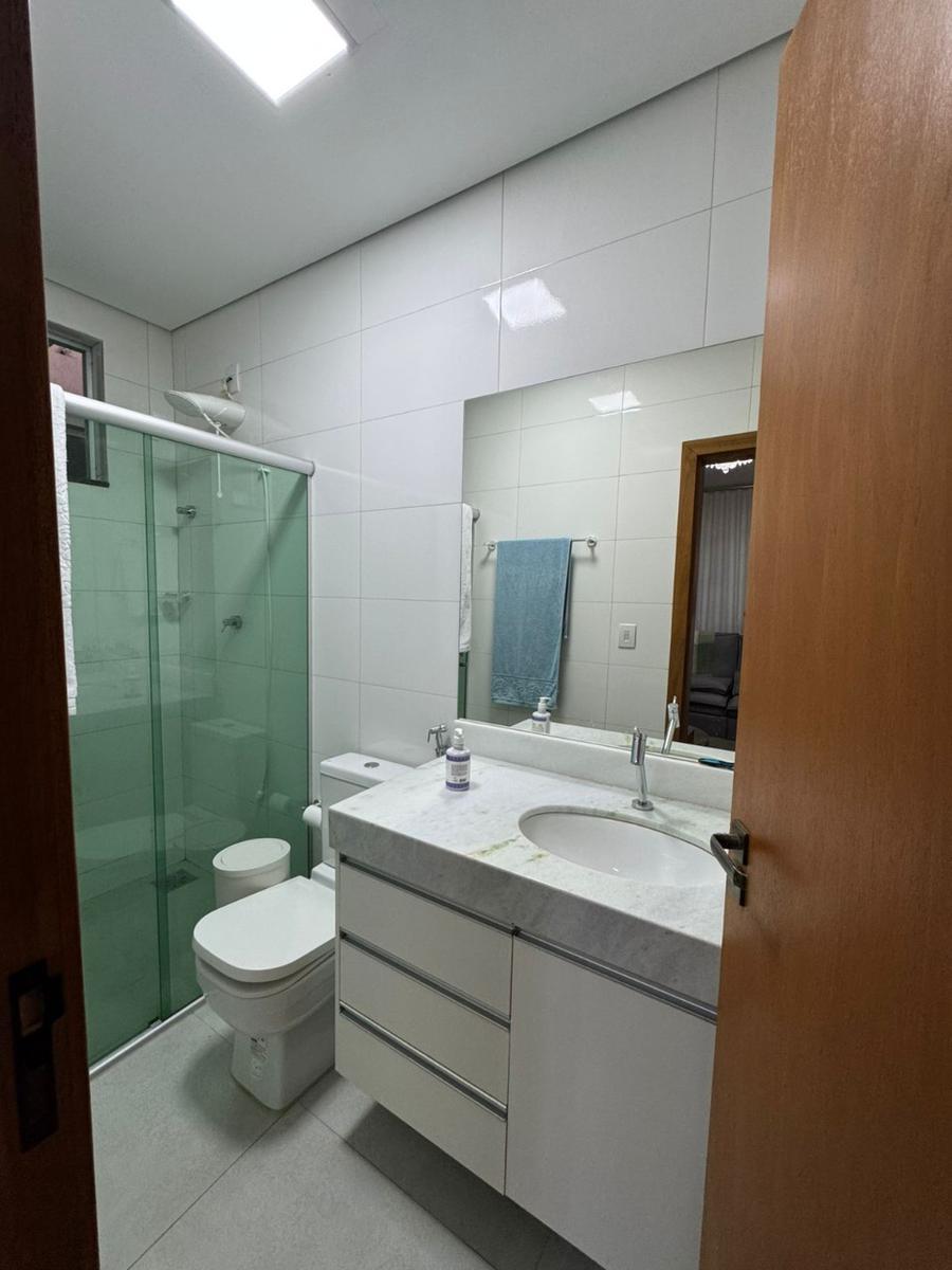 Casa, Floresta, 5 Quartos, 2 Vagas, 2 Suítes