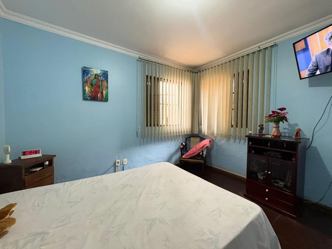 Casa, Dona Clara, 3 Quartos, 4 Vagas, 1 Suíte