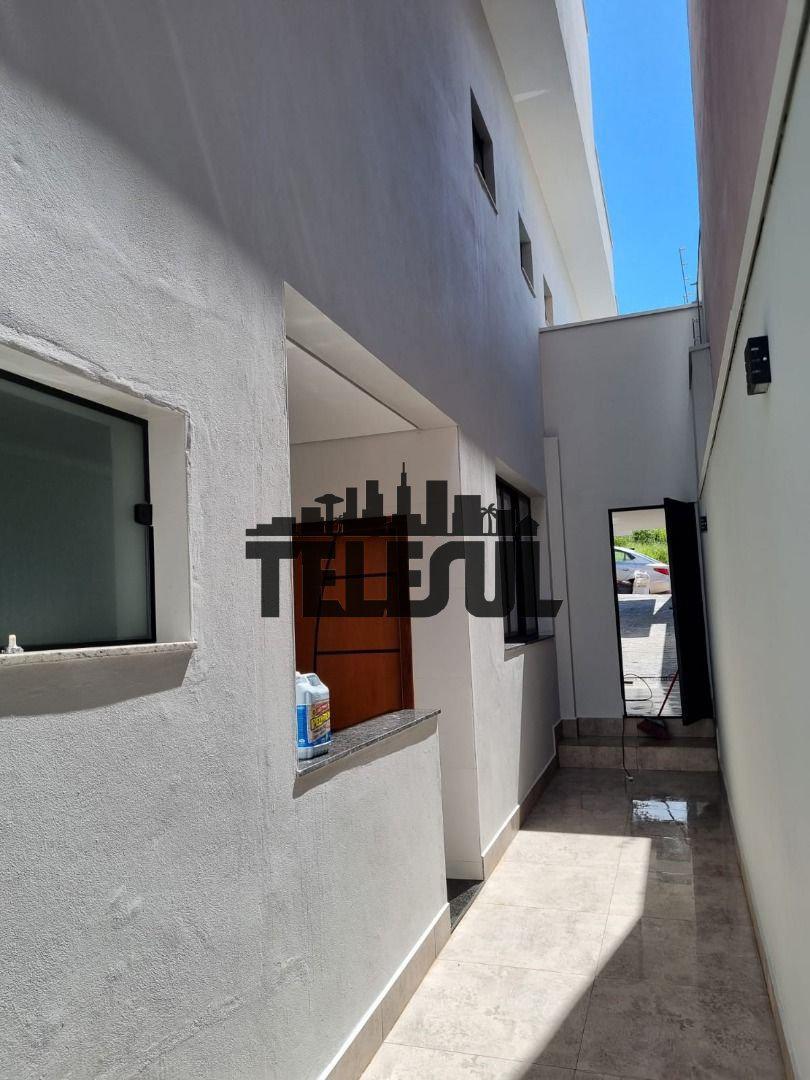 Casa, Parque Mariela, 3 Quartos, 0 Vaga, 1 Suíte