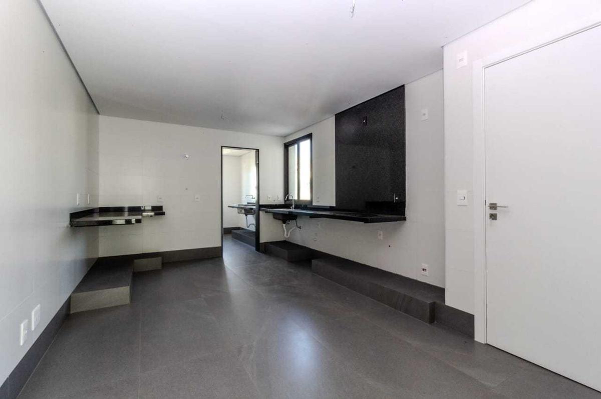 Apartamento, Serra, 4 Quartos, 3 Vagas, 3 Suítes