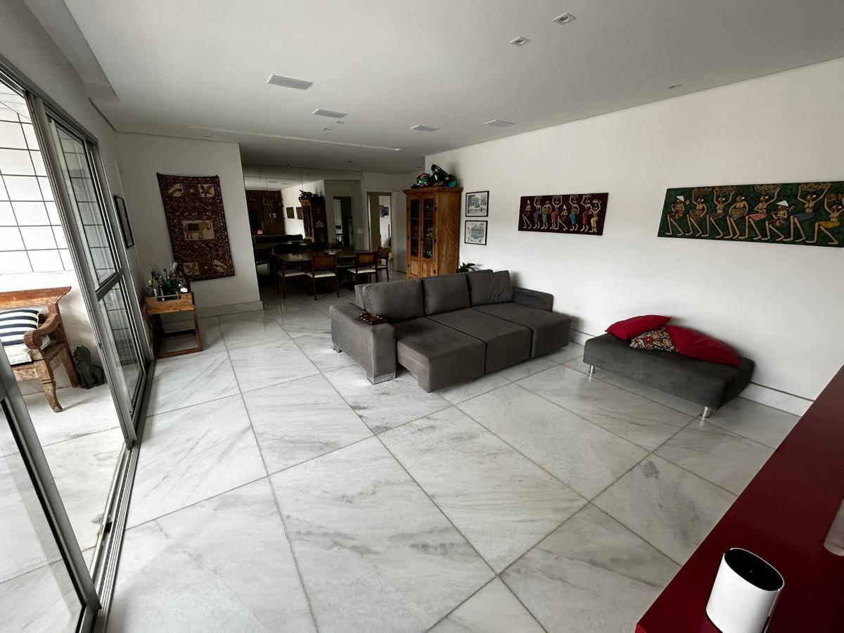 Apartamento, Luxemburgo, 4 Quartos, 3 Vagas, 2 Suítes
