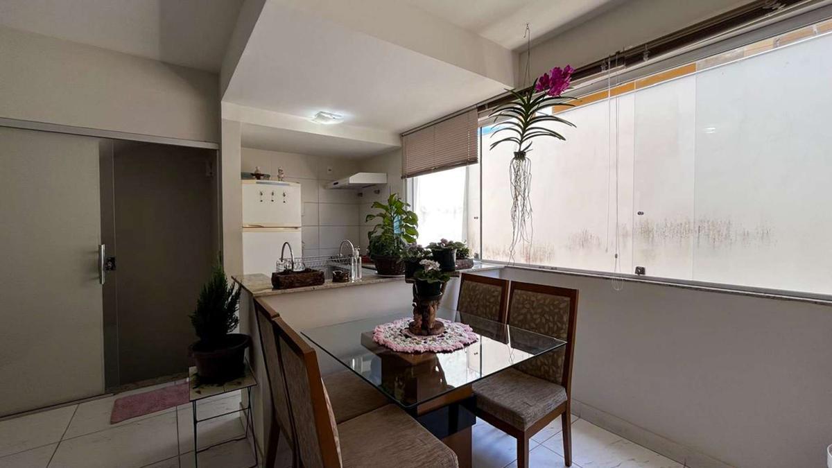 Casa, Santa Efigênia, 3 Quartos, 2 Vagas, 2 Suítes