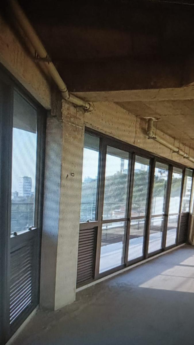 Sala, Estoril, 0 Quarto, 1 Vaga