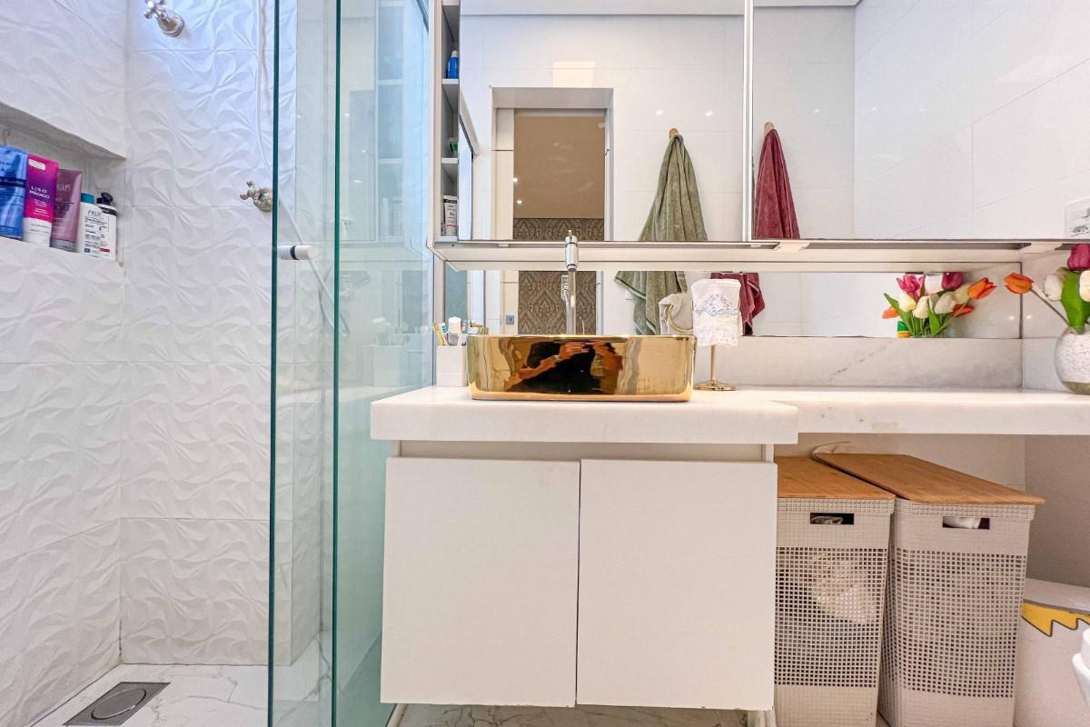 Apartamento, Castelo, 4 Quartos, 2 Vagas, 4 Suítes