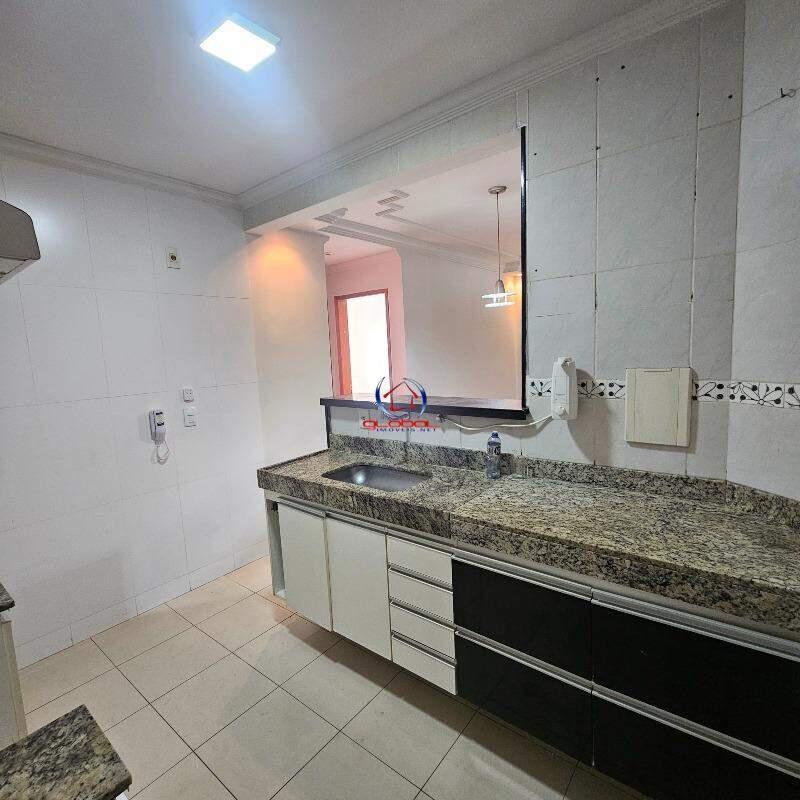 Área Privativa, Cabral, 2 Quartos, 1 Vaga