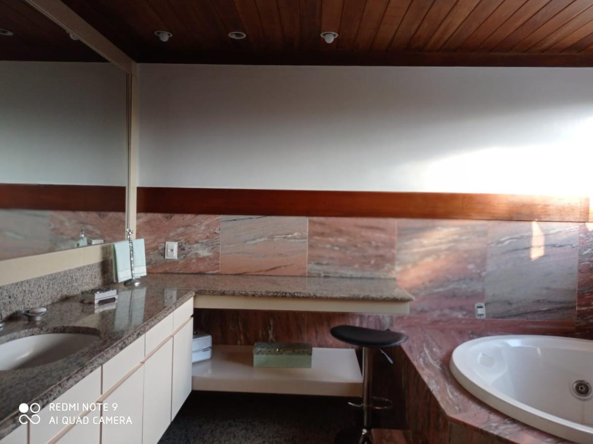 Casa em Condomínio, Braúnas, 5 Quartos, 6 Vagas, 5 Suítes