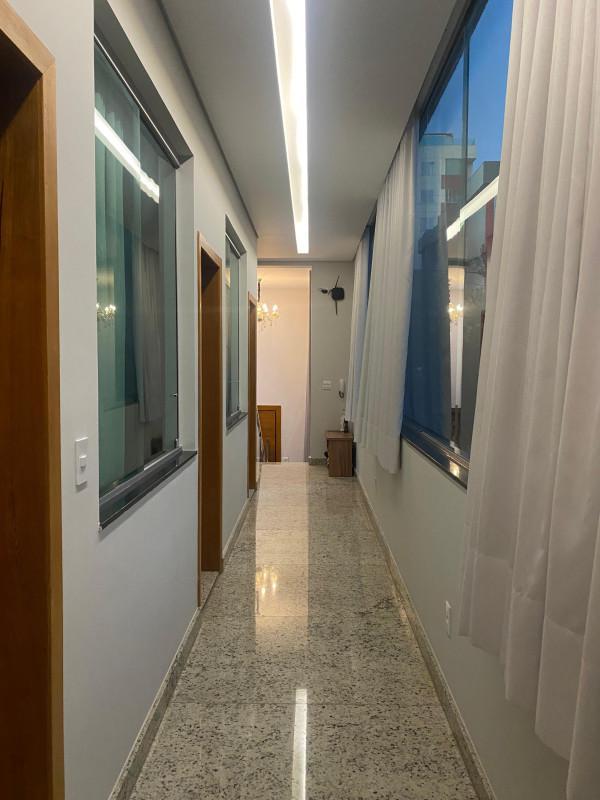Casa, Castelo, 4 Quartos, 3 Vagas, 4 Suítes
