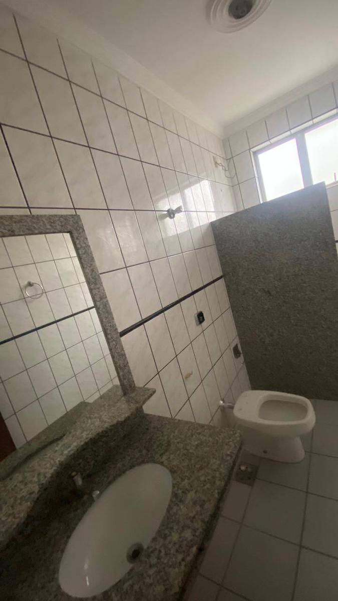 Apartamento, Caladinho, 3 Quartos, 1 Vaga, 1 Suíte