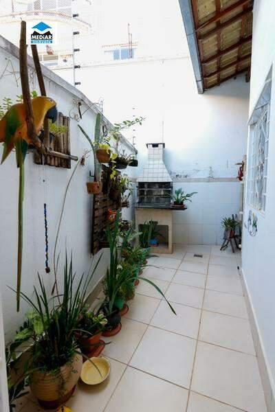 Casa, Buritis, 2 Quartos, 2 Vagas, 1 Suíte