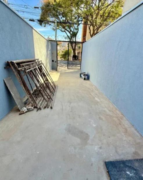 Casa, Santa Mônica, 2 Quartos, 1 Vaga, 2 Suítes
