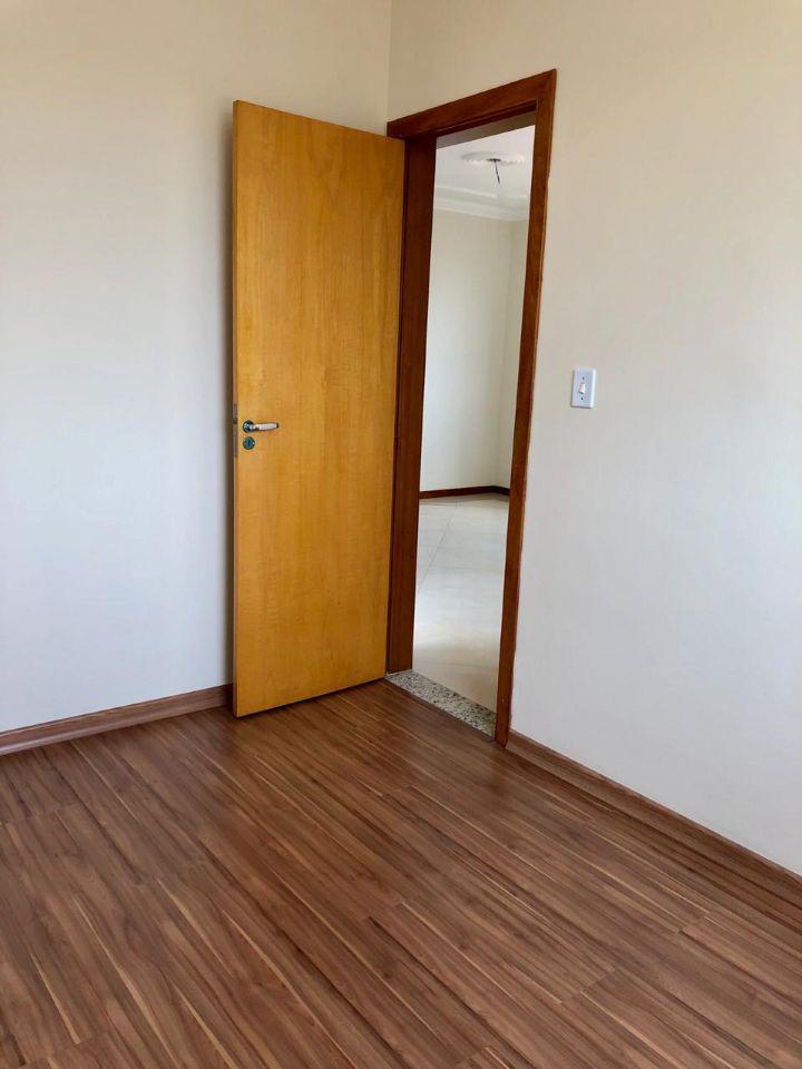 Apartamento, Santa Mônica, 2 Quartos, 1 Vaga, 0 Suíte