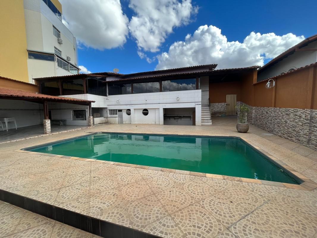 Casa, Fonte Grande, 4 Quartos, 7 Vagas, 2 Suítes