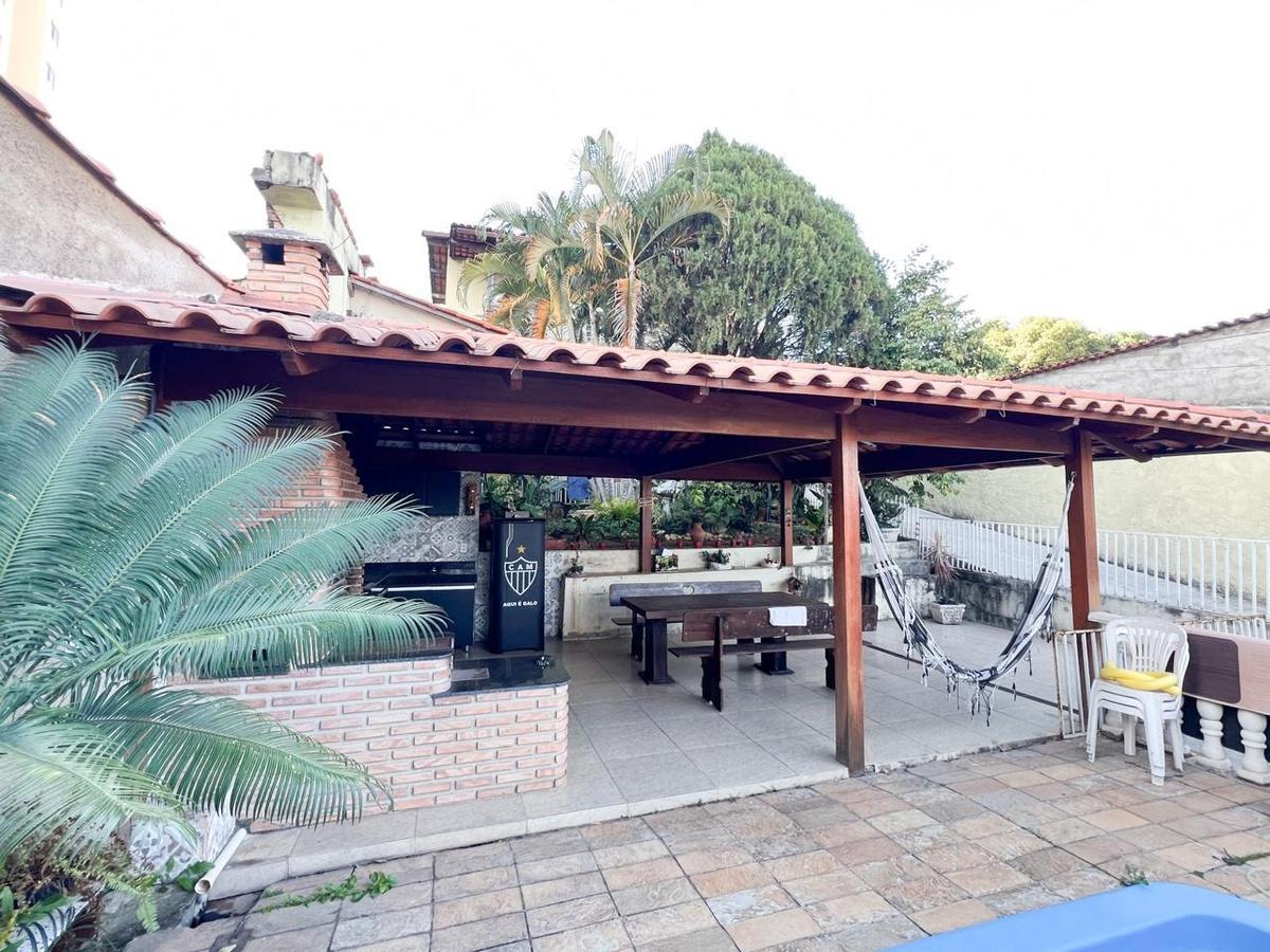 Casa, São Gotardo, 3 Quartos, 6 Vagas, 1 Suíte