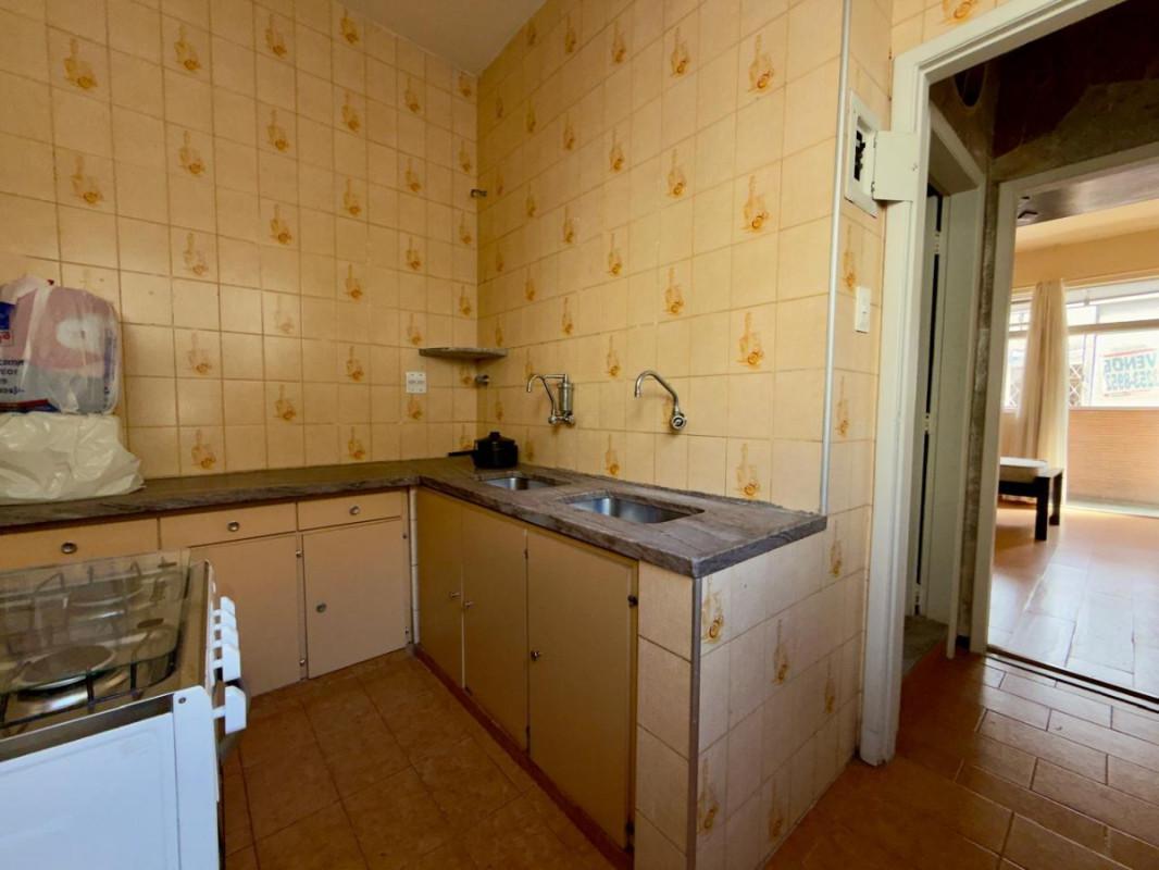 Apartamento, Centro, 2 Quartos, 0 Vaga, 1 Suíte