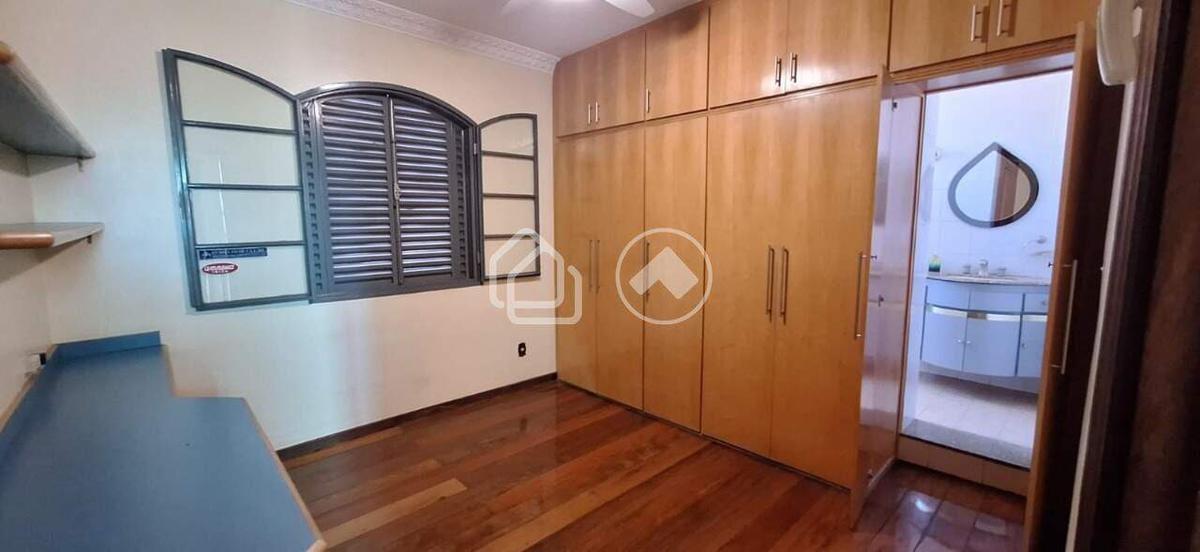 Casa, Padre Eustáquio, 4 Quartos, 4 Vagas, 3 Suítes