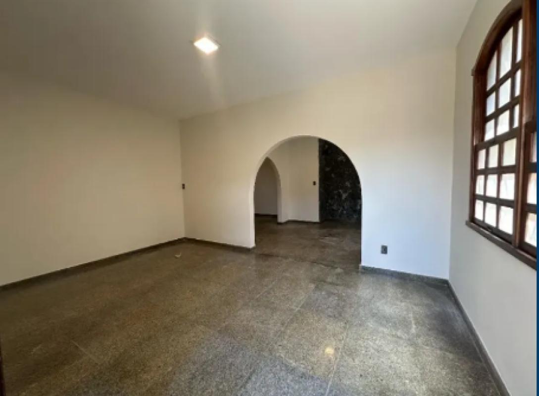 Casa, Padre Eustáquio, 5 Quartos, 2 Vagas, 1 Suíte