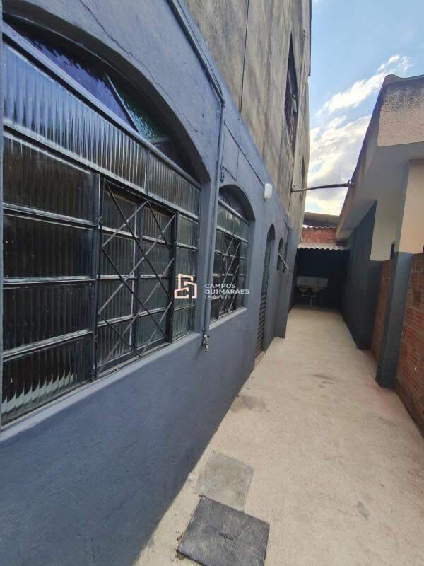 Casa, Industrial, 2 Quartos