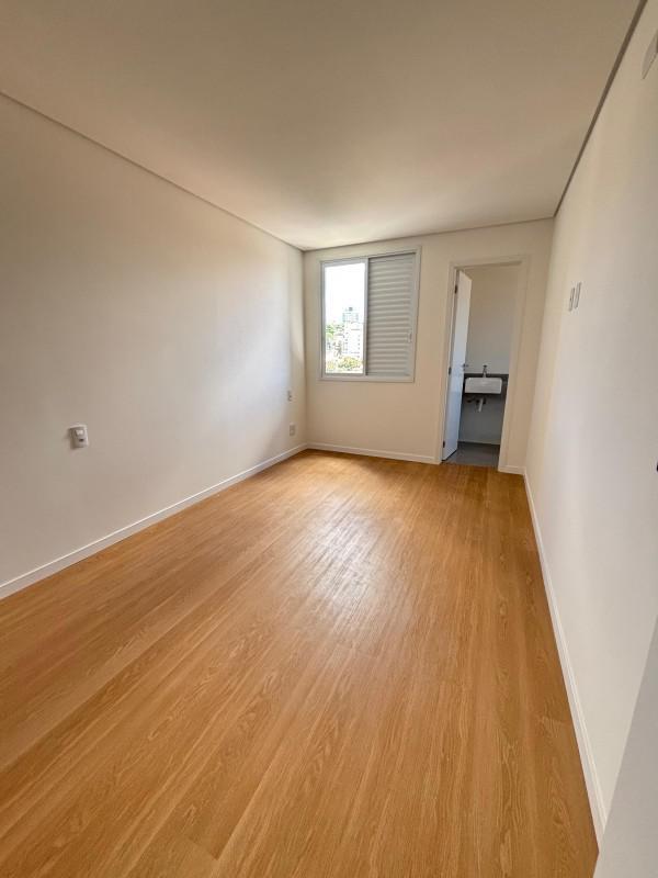 Cobertura, Sagrada Família, 3 Quartos, 3 Vagas, 1 Suíte