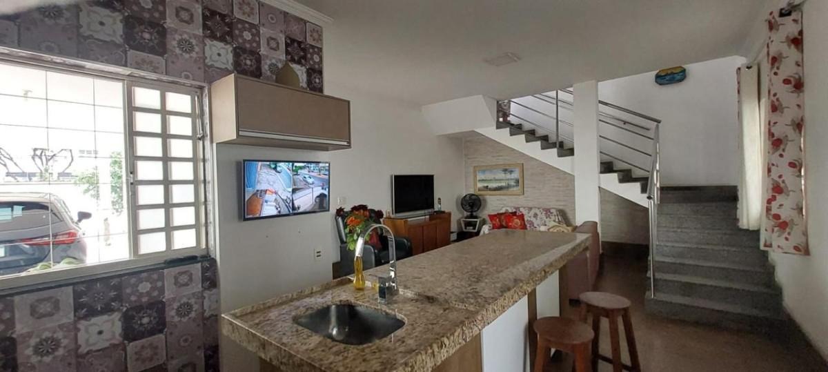 Casa, Jardim Riacho das Pedras, 3 Quartos, 10 Vagas, 1 Suíte