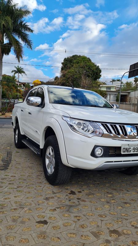 Mitsubishi L200 Triton Sport Hpe 2.4 CD Diesel Aut.