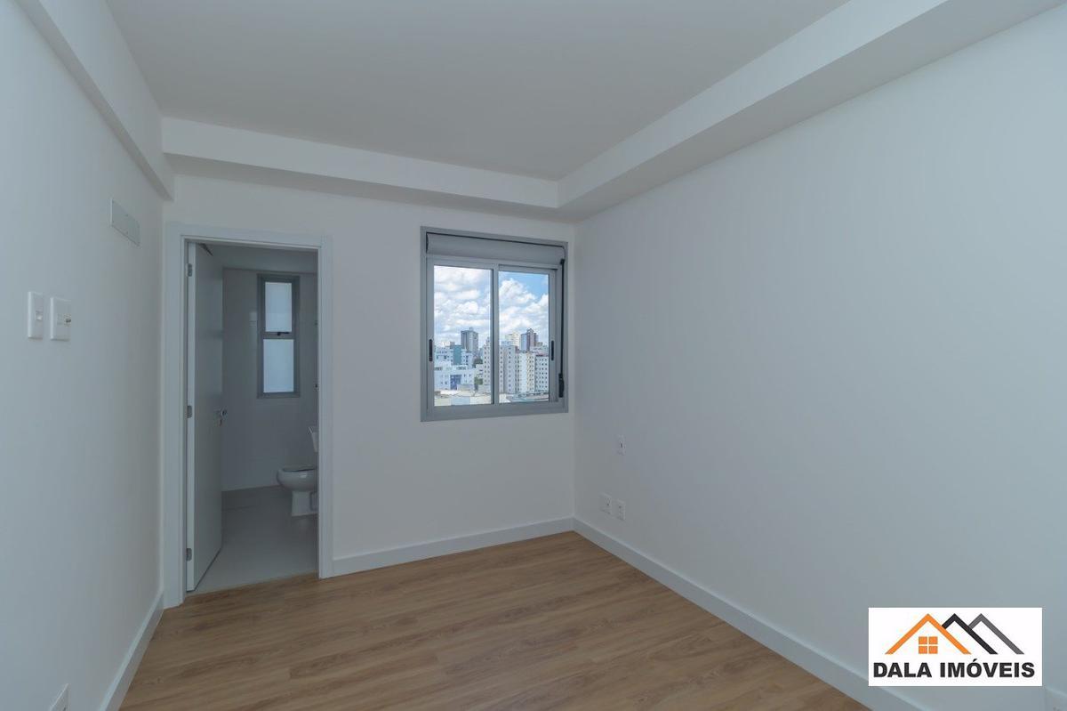 Apartamento, Sagrada Família, 3 Quartos, 2 Vagas, 1 Suíte