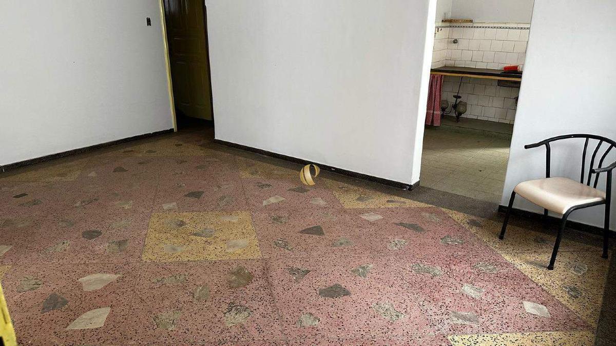 Casa, Centro, 4 Quartos, 2 Vagas, 1 Suíte