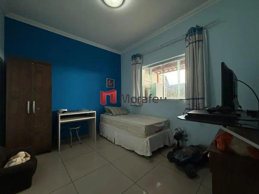 Casa, Santa Branca, 3 Quartos, 2 Vagas, 1 Suíte