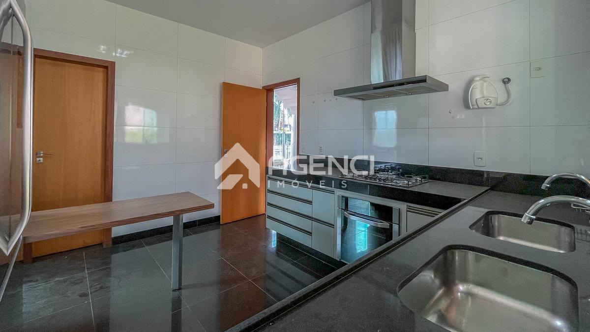 Casa, Bandeirantes (pampulha), 3 Quartos, 0 Vaga, 1 Suíte