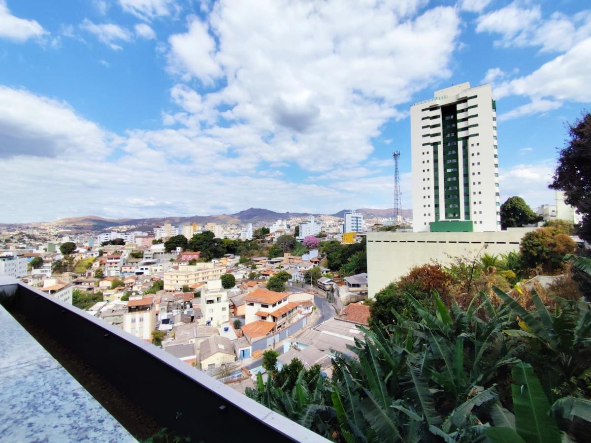 Apartamento, Sagrada Família, 3 Quartos, 2 Vagas, 1 Suíte