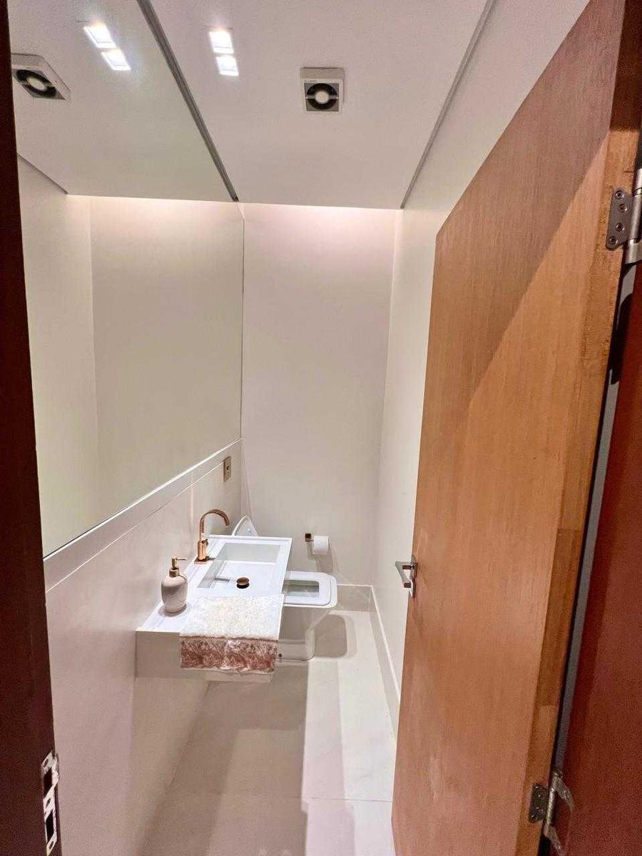 Casa, Bom Pastor, 3 Quartos, 4 Vagas, 3 Suítes