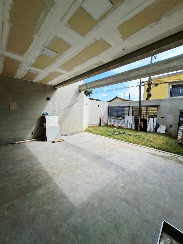 Casa, Cardoso (barreiro), 3 Quartos, 2 Vagas, 1 Suíte