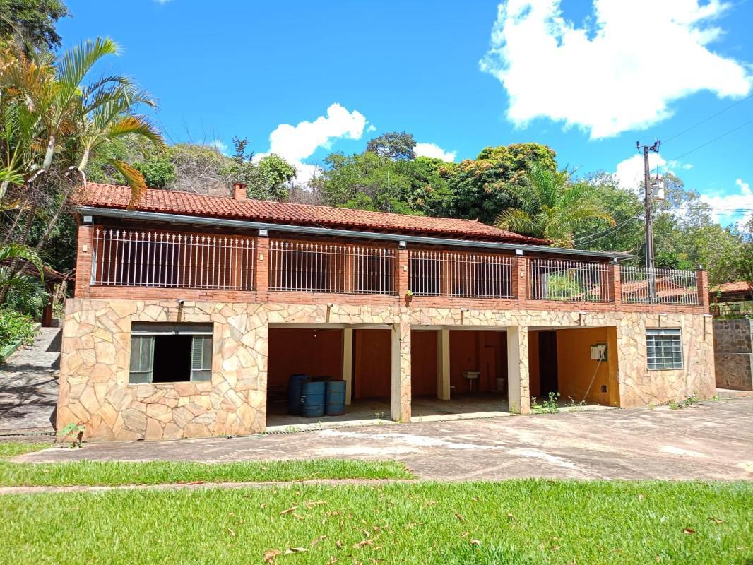 Fazenda, Ravena, 4 Quartos, 4 Vagas, 1 Suíte