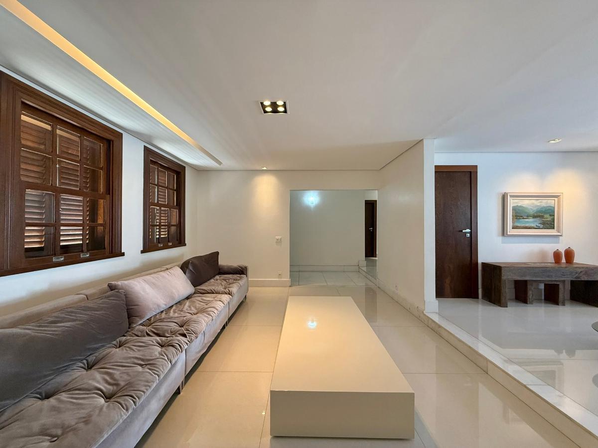 Casa, São Luiz (pampulha), 6 Quartos, 15 Vagas, 4 Suítes