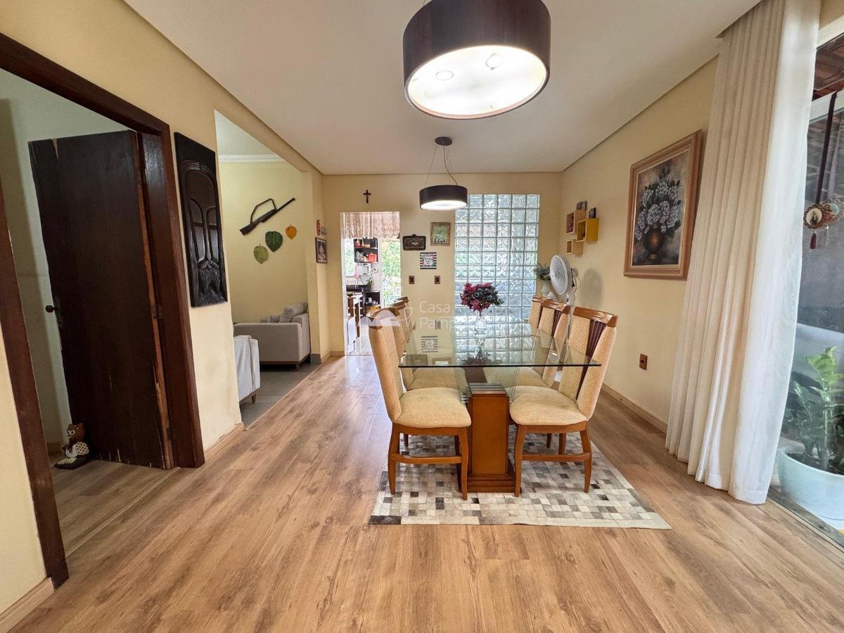 Casa, Trevo, 3 Quartos, 4 Vagas