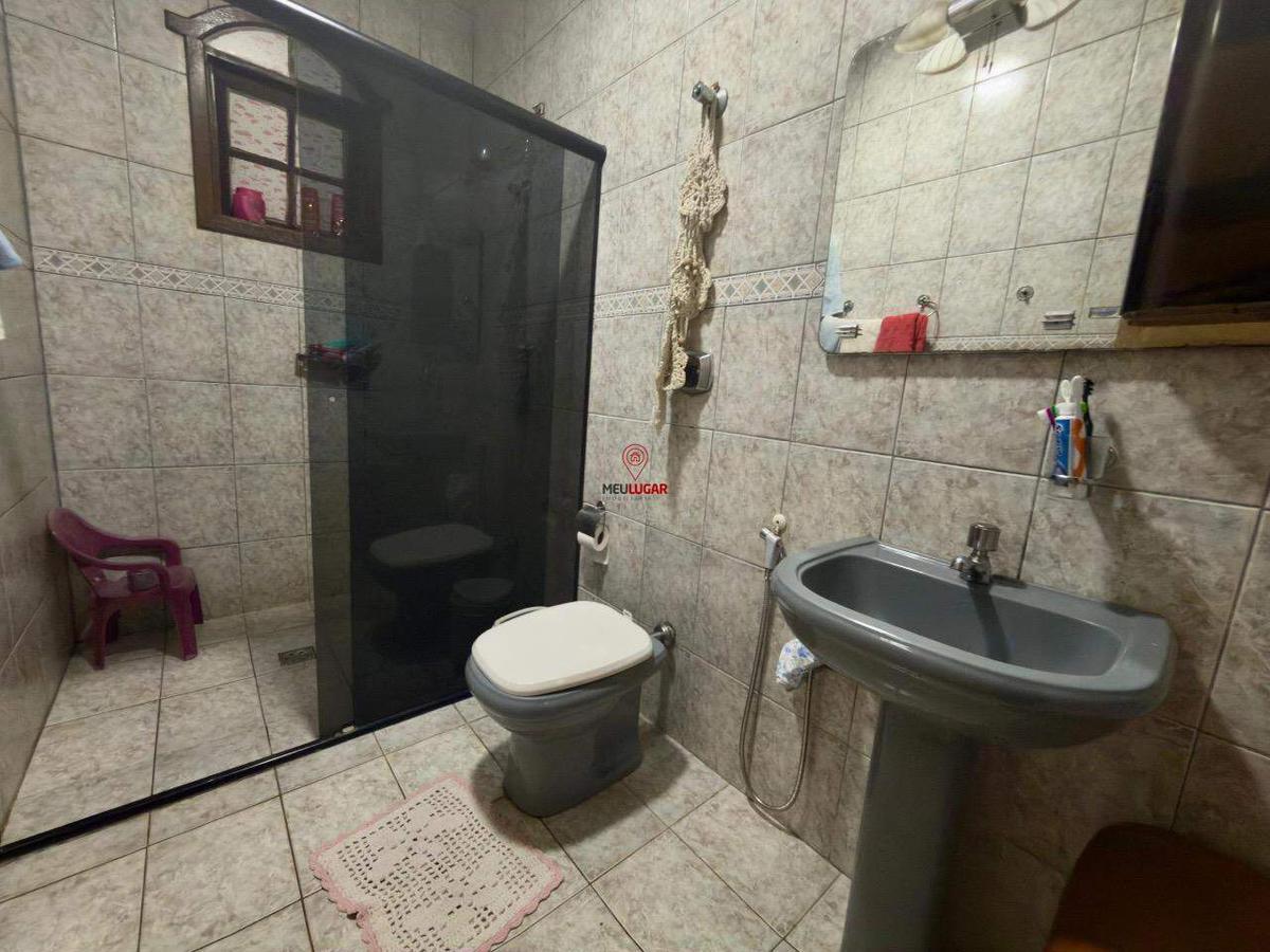 Casa, Diamante, 5 Quartos, 2 Vagas, 1 Suíte