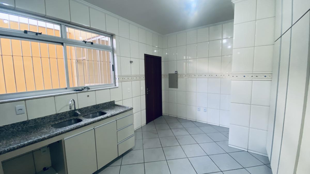 Casa, Ouro Preto, 3 Quartos, 5 Vagas, 1 Suíte