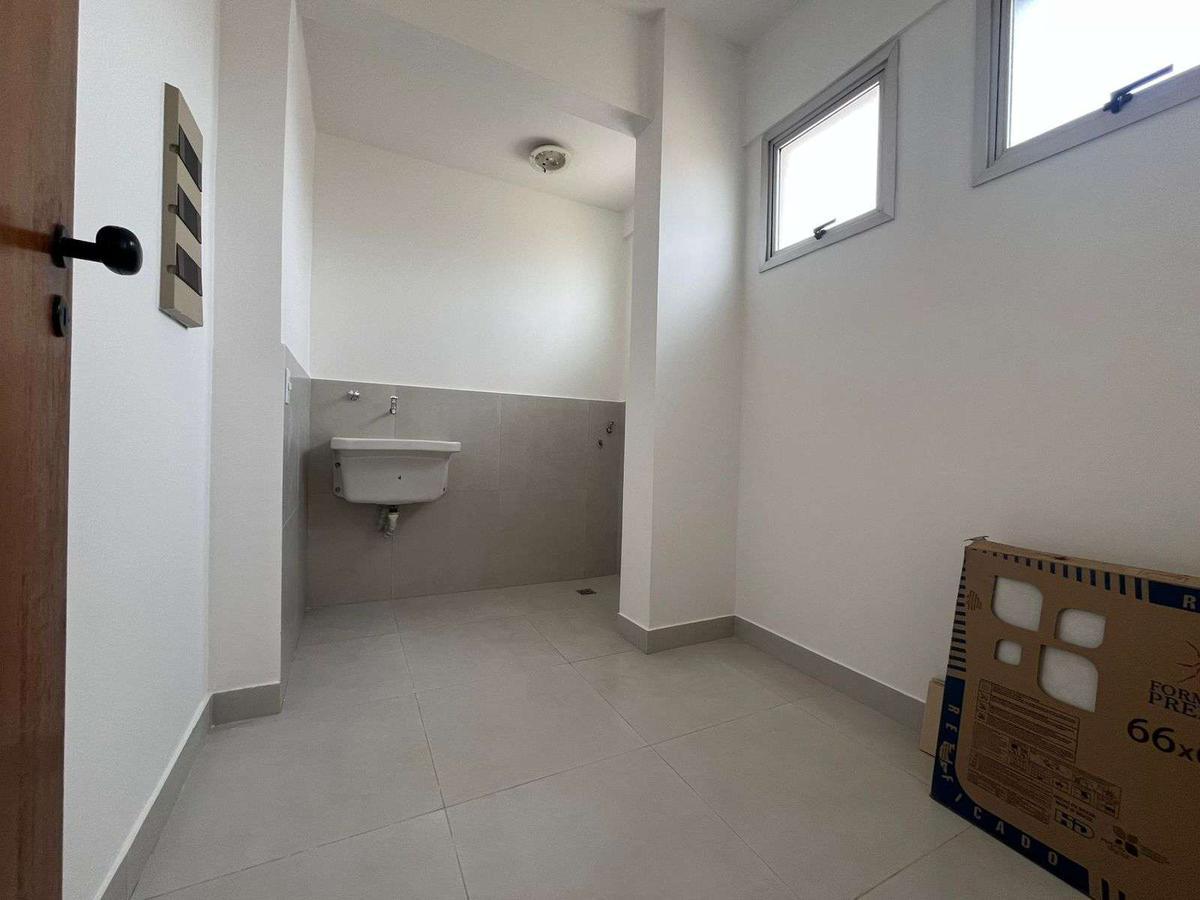 Apartamento, Funcionários, 3 Quartos, 2 Vagas, 1 Suíte
