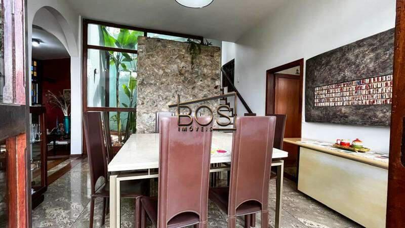 Casa, São Lucas, 4 Quartos, 5 Vagas, 4 Suítes