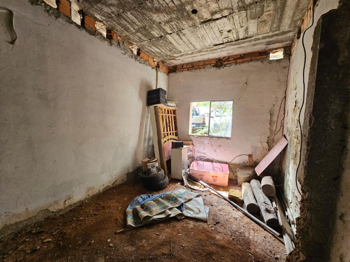 Lote, Ouro Minas, 0 Quarto, 20 Vagas