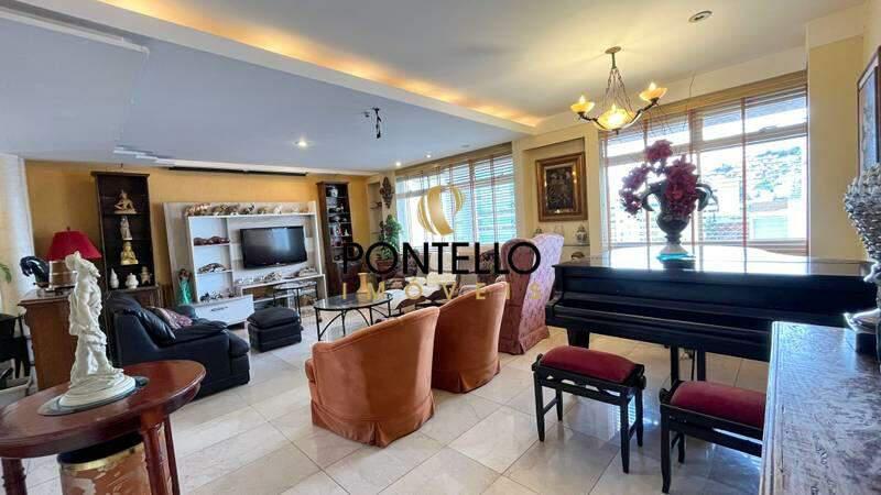 Apartamento, Funcionários, 4 Quartos, 2 Vagas, 1 Suíte
