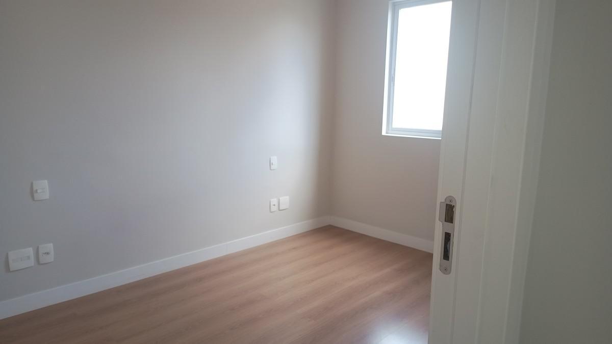 Apartamento, Sagrada Família, 3 Quartos, 2 Vagas, 1 Suíte