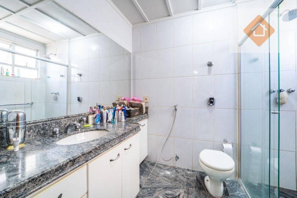 Apartamento, Funcionários, 4 Quartos, 2 Vagas, 1 Suíte