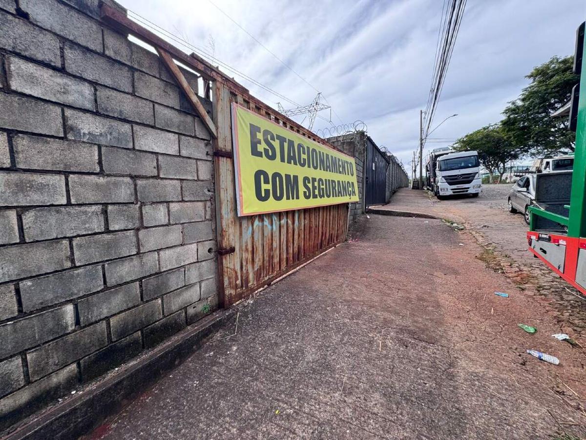 Lote, Olhos D'água, 0 Quarto, 0 Vaga