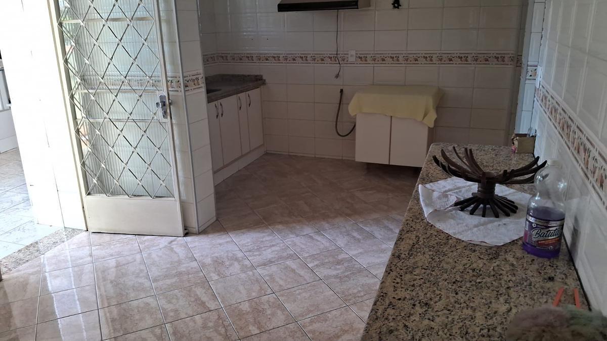 Casa, Inconfidência, 4 Quartos, 3 Vagas, 1 Suíte