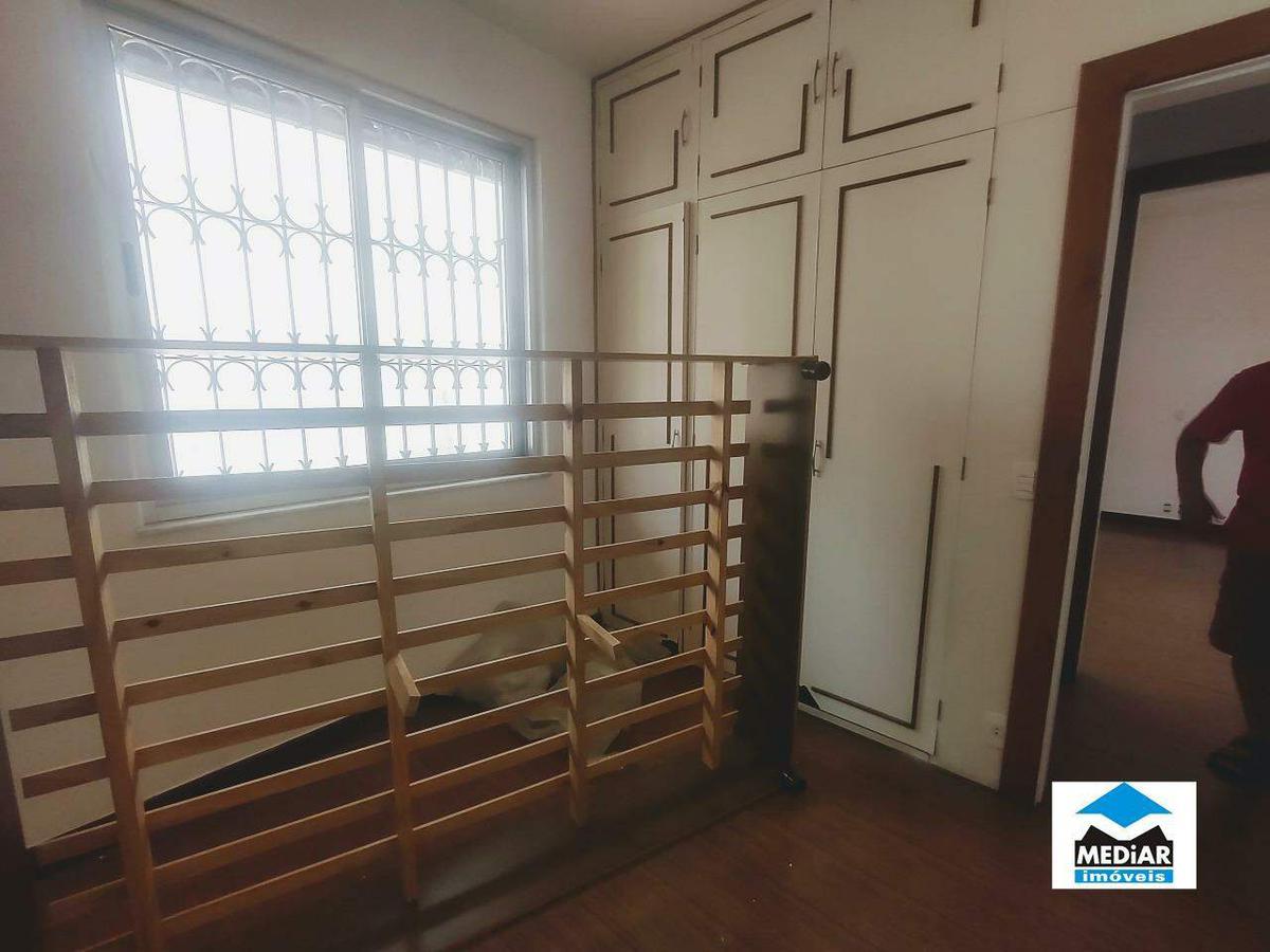 Casa, Colégio Batista, 6 Quartos, 4 Vagas, 2 Suítes