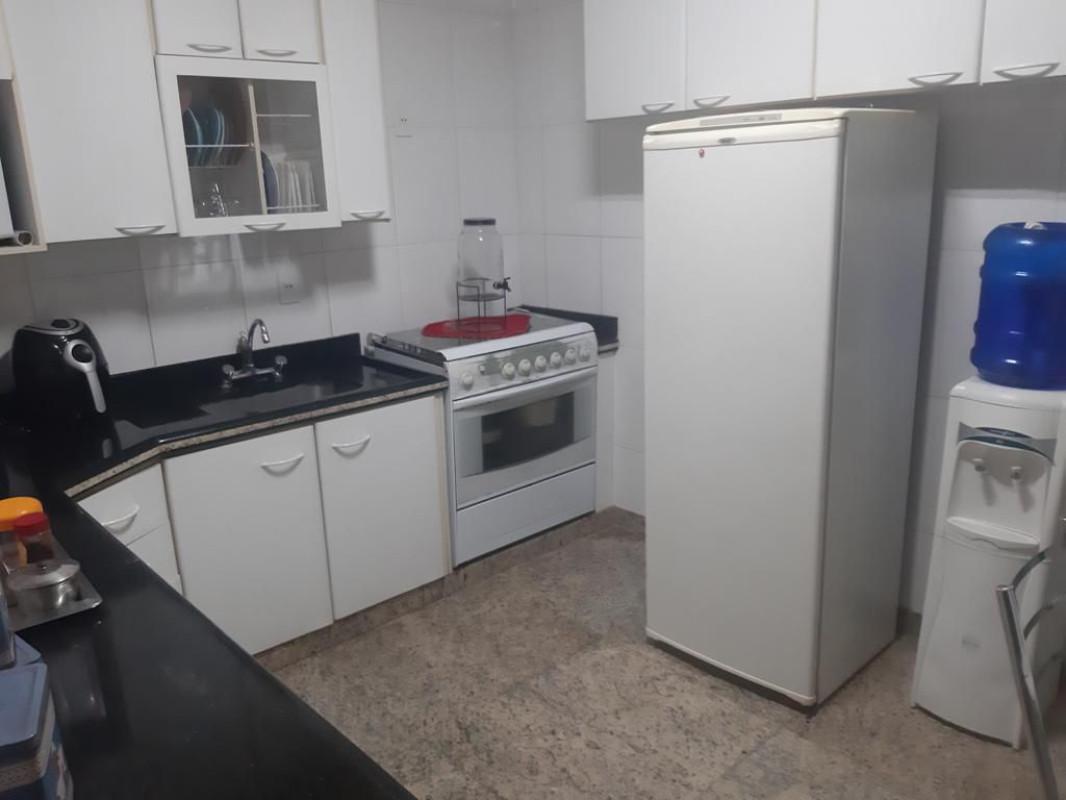 Casa, Centro, 3 Quartos, 4 Vagas, 2 Suítes