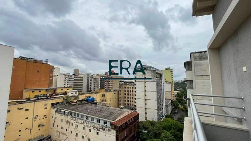 Cobertura, Centro, 2 Quartos, 0 Vaga, 4 Suítes