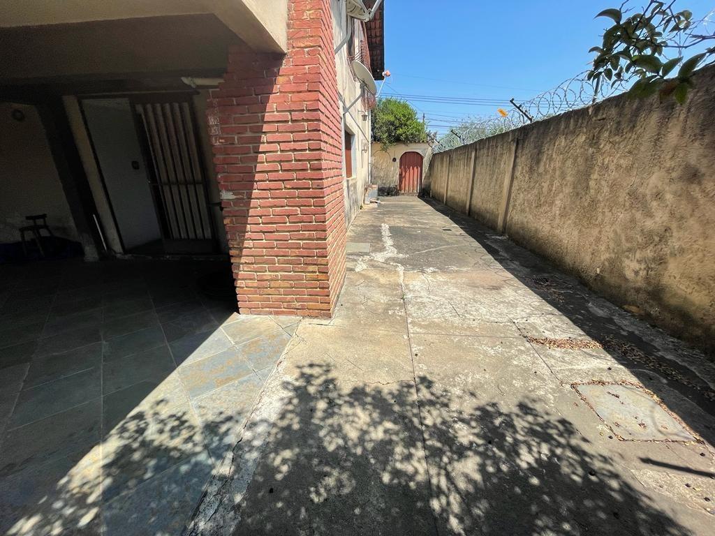 Casa, Jardim Montanhês, 4 Quartos, 3 Vagas, 1 Suíte