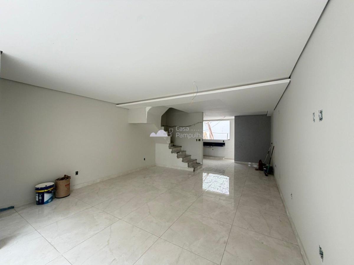 Casa, Santa Mônica, 3 Quartos, 4 Vagas, 1 Suíte